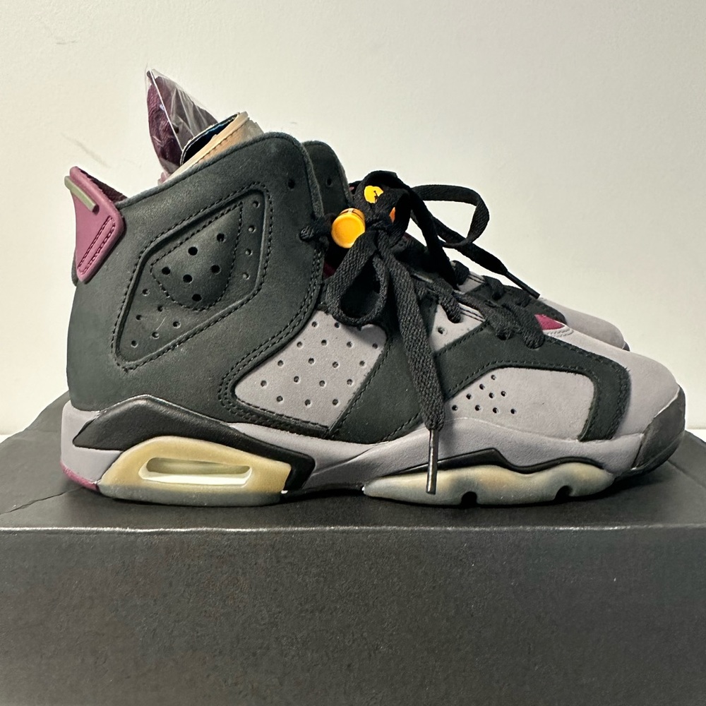Boys Jordan Retro 6